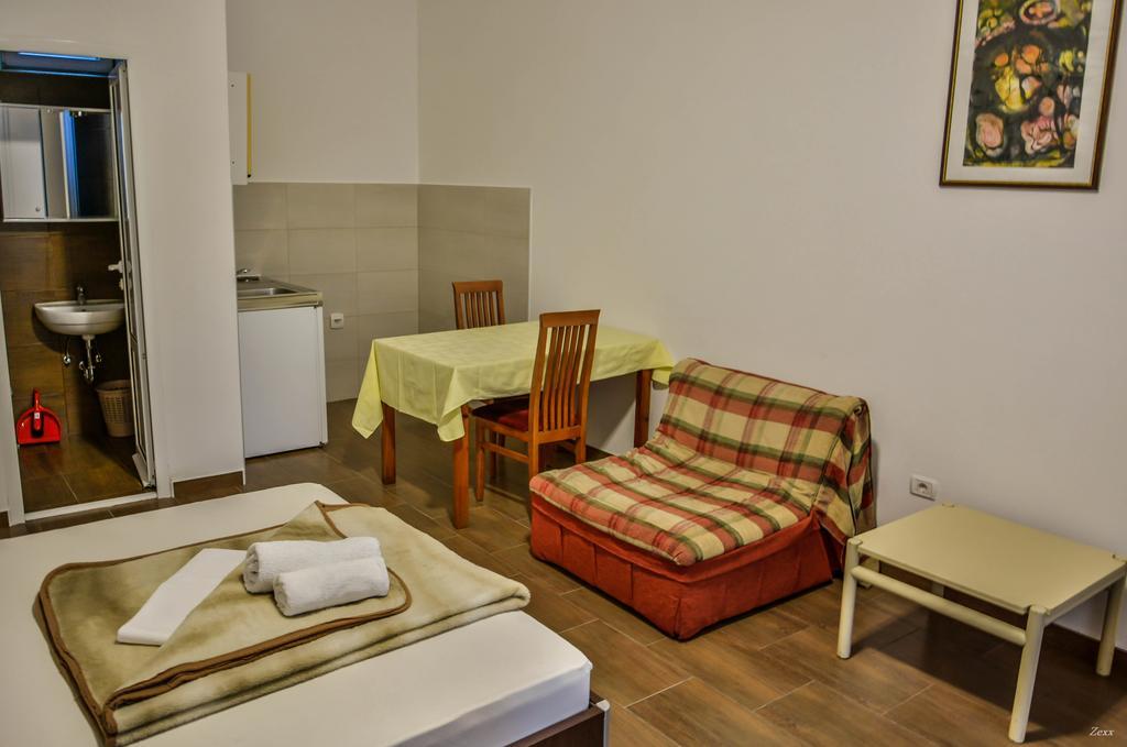 Petrovac Apartments Drobni Pijesak מראה חיצוני תמונה