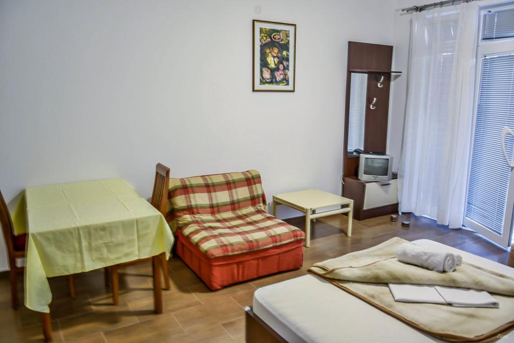 Petrovac Apartments Drobni Pijesak מראה חיצוני תמונה