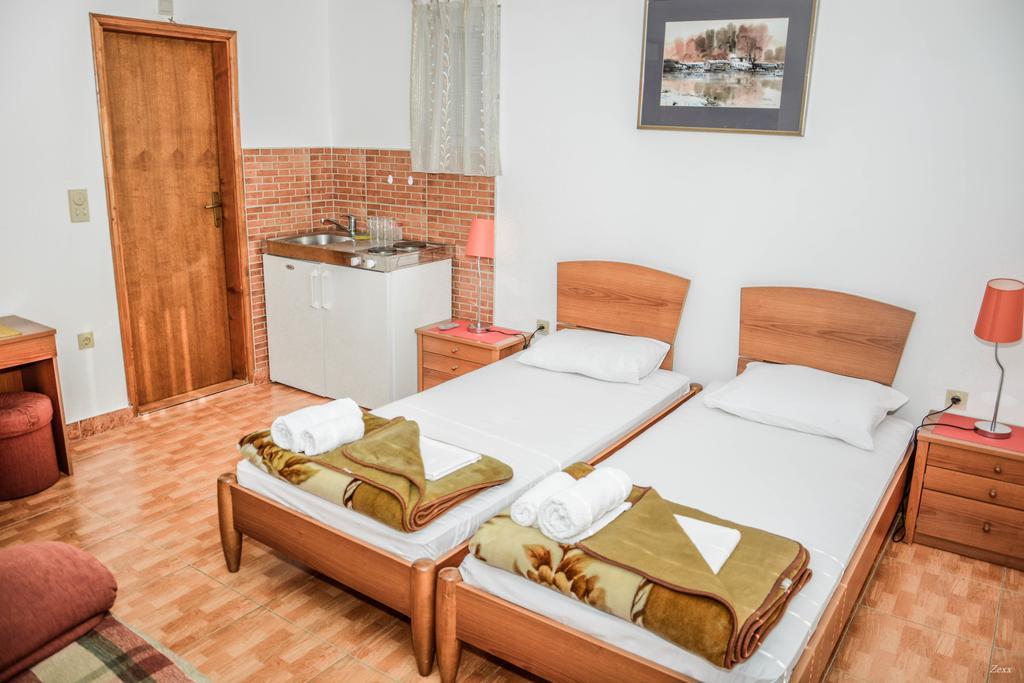 Petrovac Apartments Drobni Pijesak מראה חיצוני תמונה