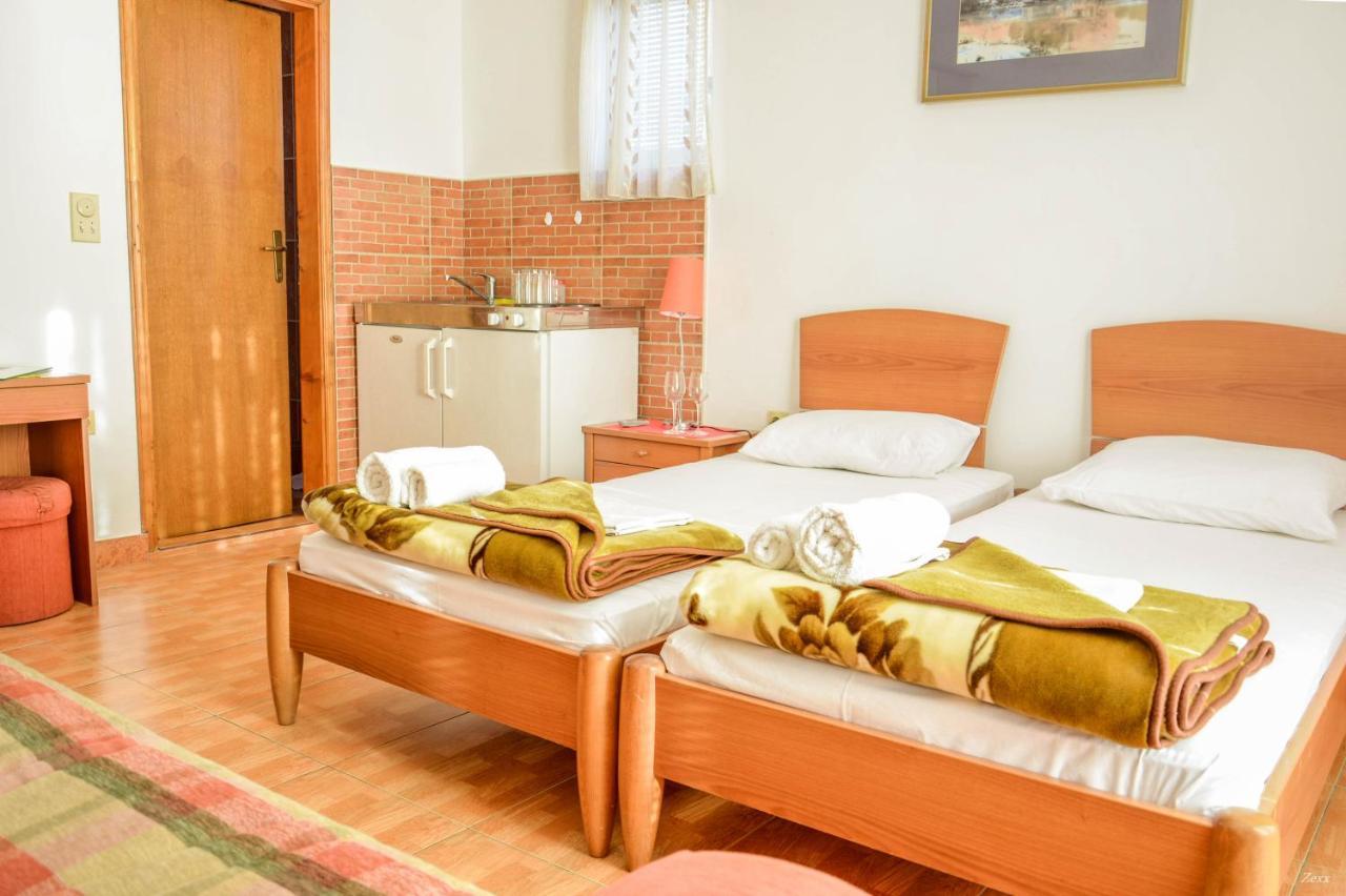 Petrovac Apartments Drobni Pijesak מראה חיצוני תמונה